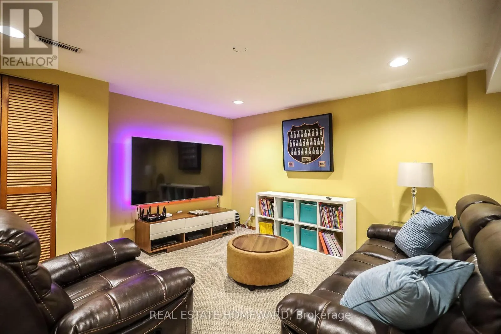 48 OLD COLONY DRIVE