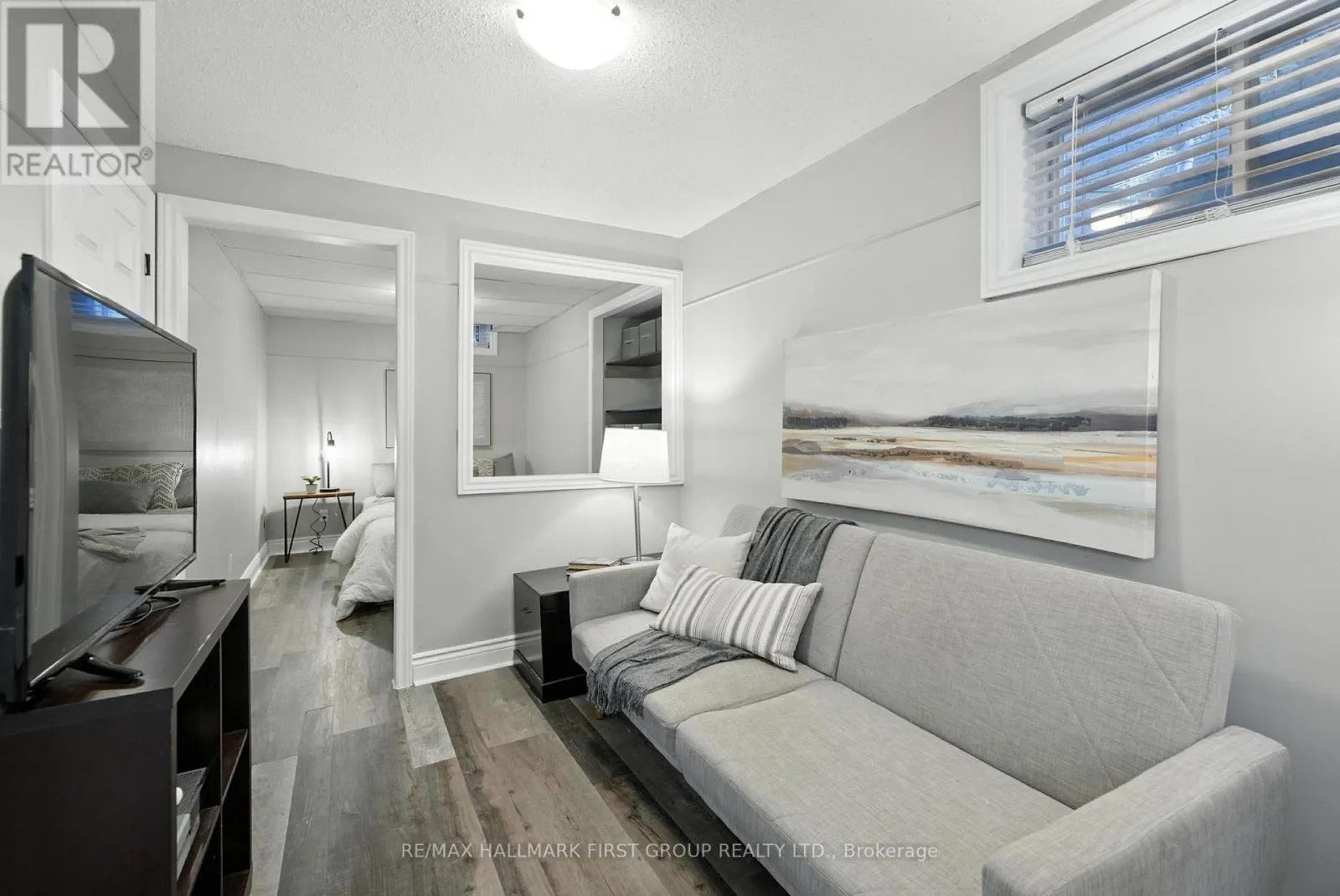1509 STURGEON COURT