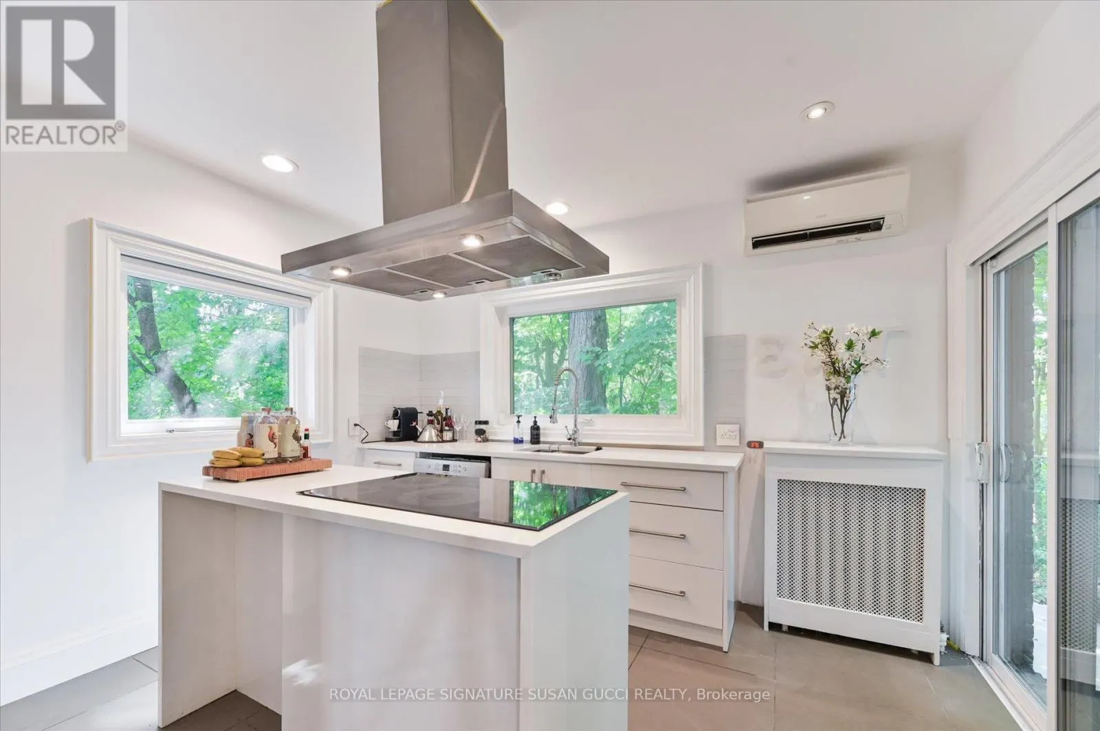 34 GLENWOOD CRESCENT