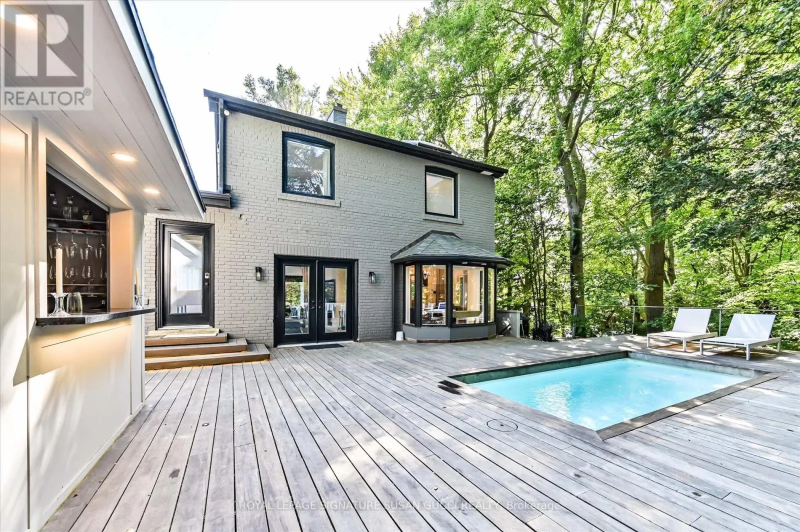 34 GLENWOOD CRESCENT