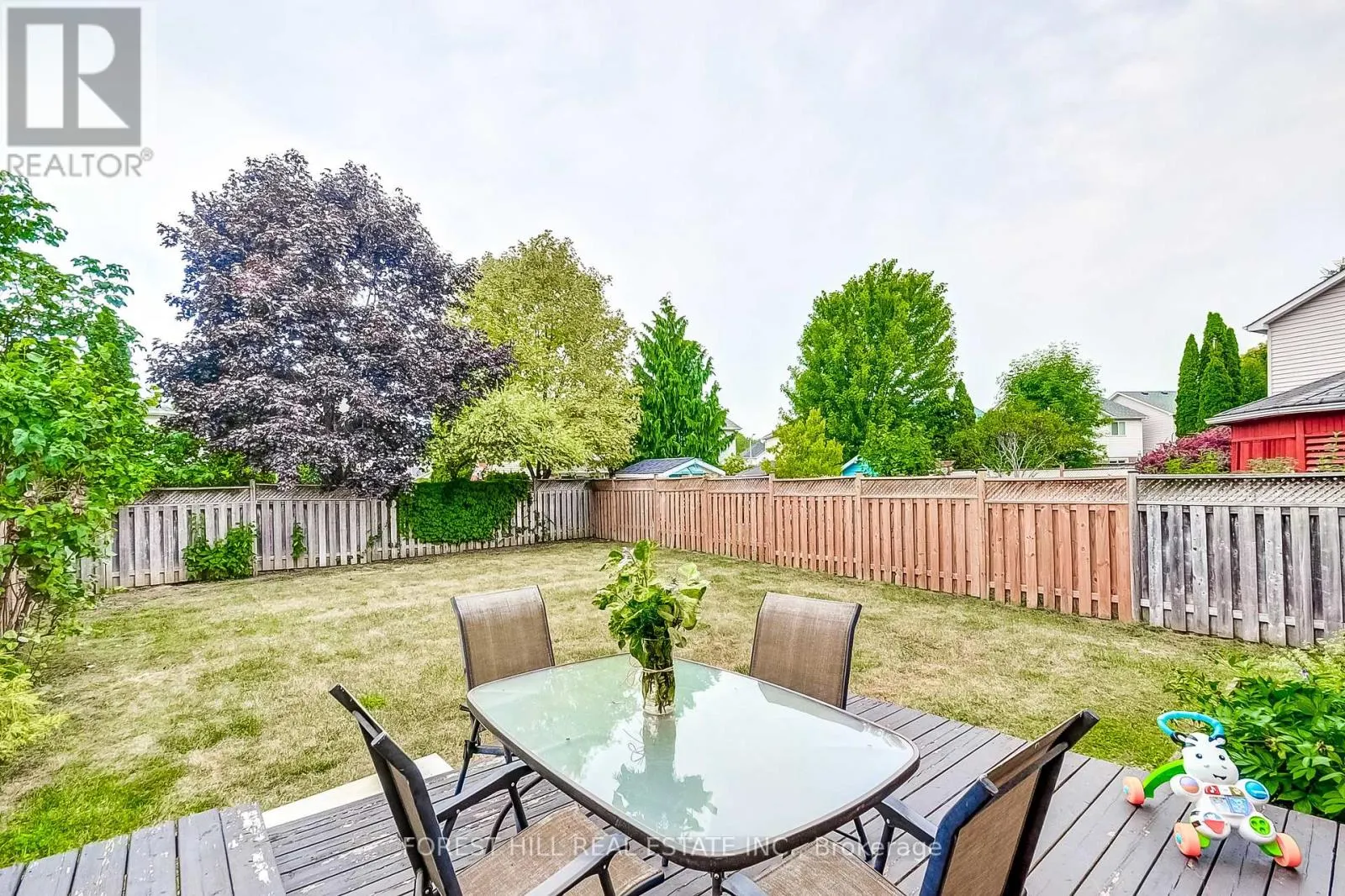 61 HEARTHSTONE CRESCENT