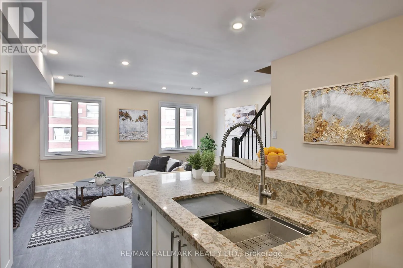 APT 1 - 795 BROADVIEW AVENUE