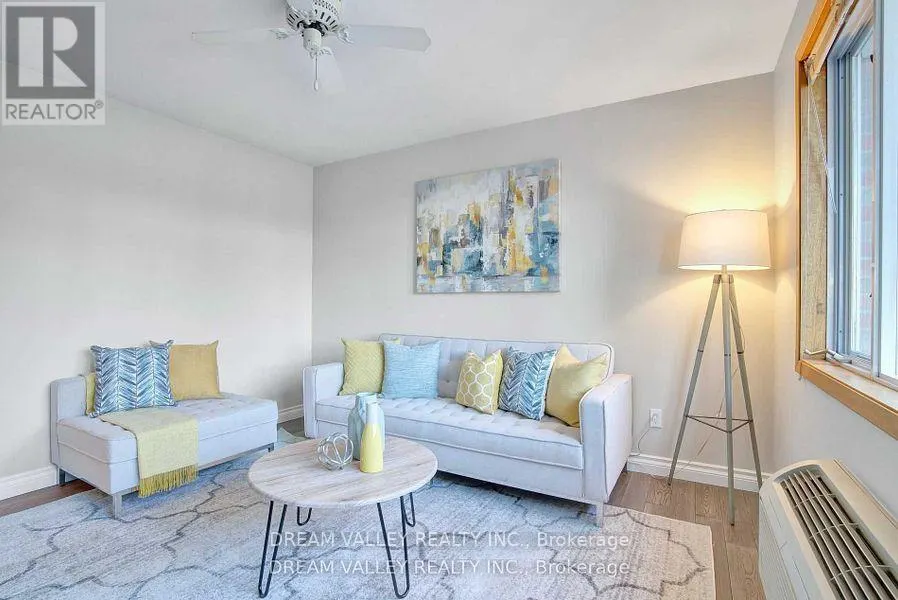 52 SOUTH MARINE DRIVE S
