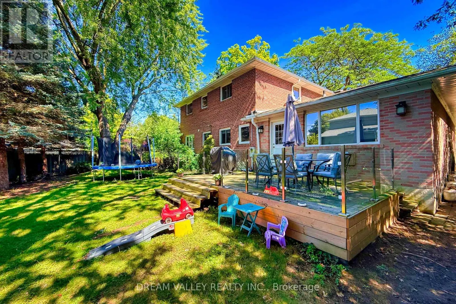 52 SOUTH MARINE DRIVE S