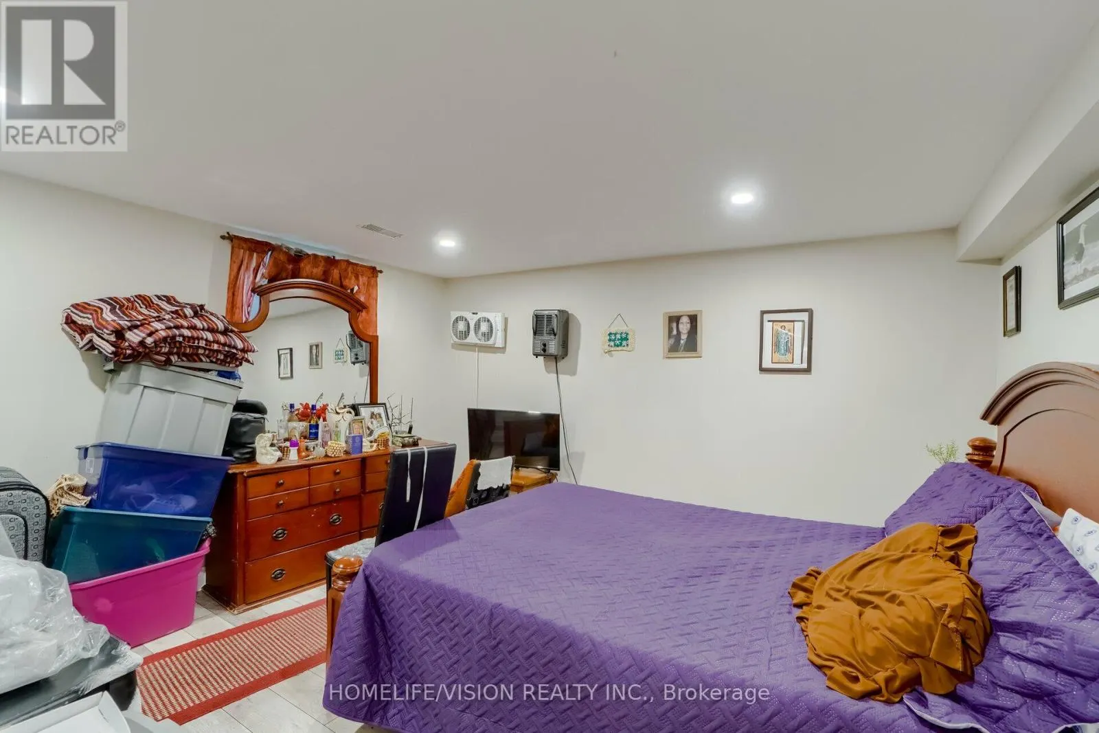 44 ARMITAGE DRIVE