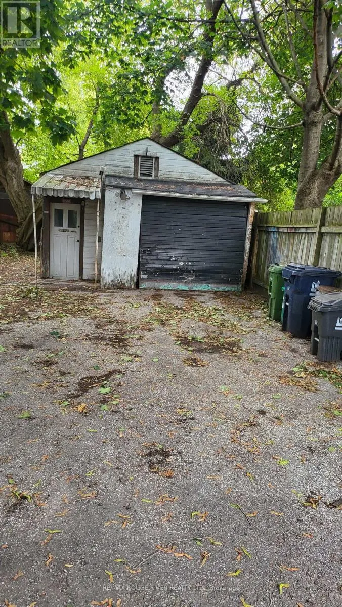 61 PHILLIP AVENUE