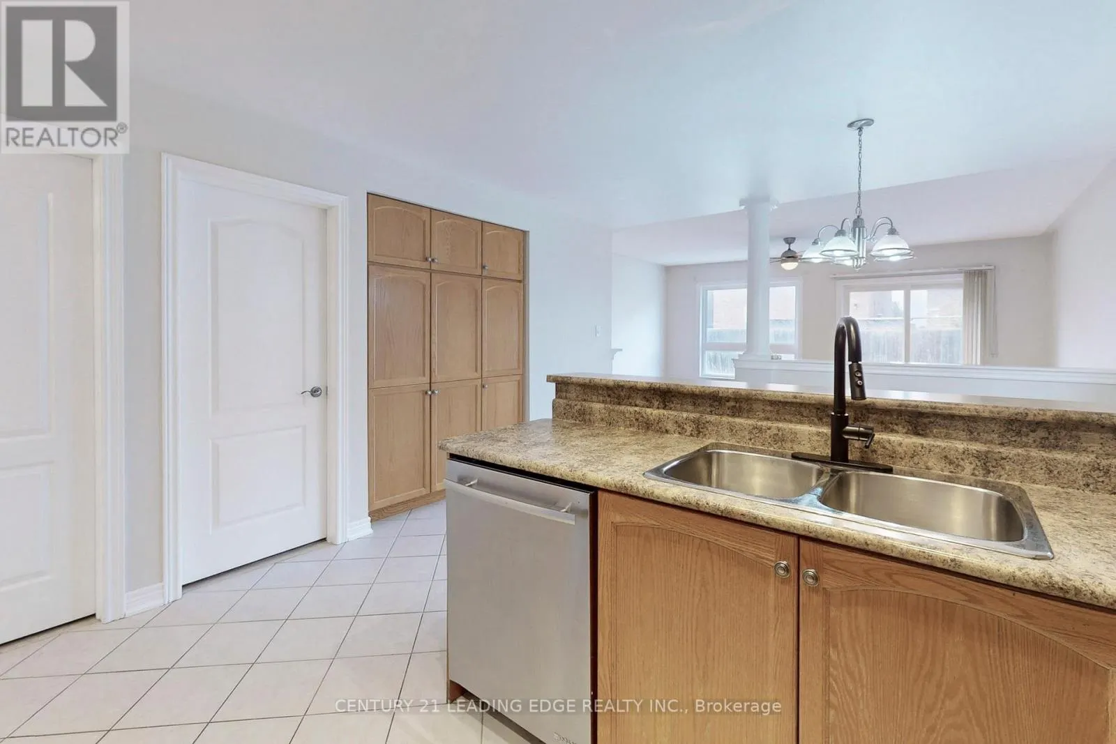 29 PARDON AVENUE