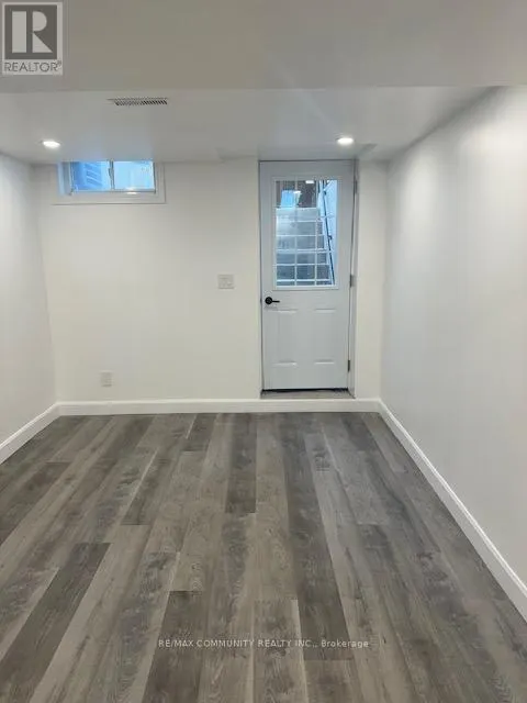 37 FIELDCREST AVENUE