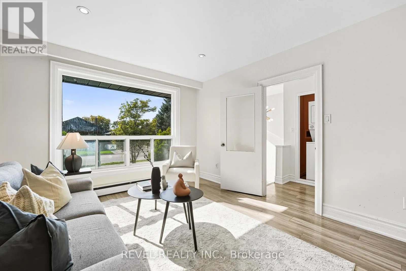 63 CROSLAND DRIVE