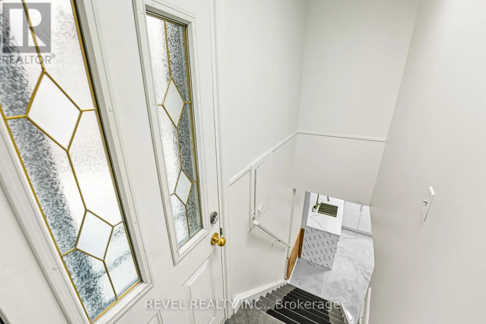 63 CROSLAND DRIVE
