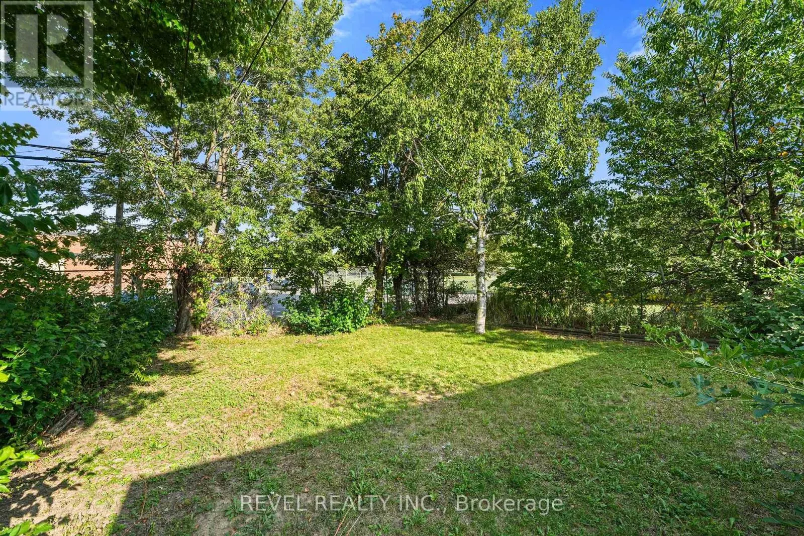 63 CROSLAND DRIVE