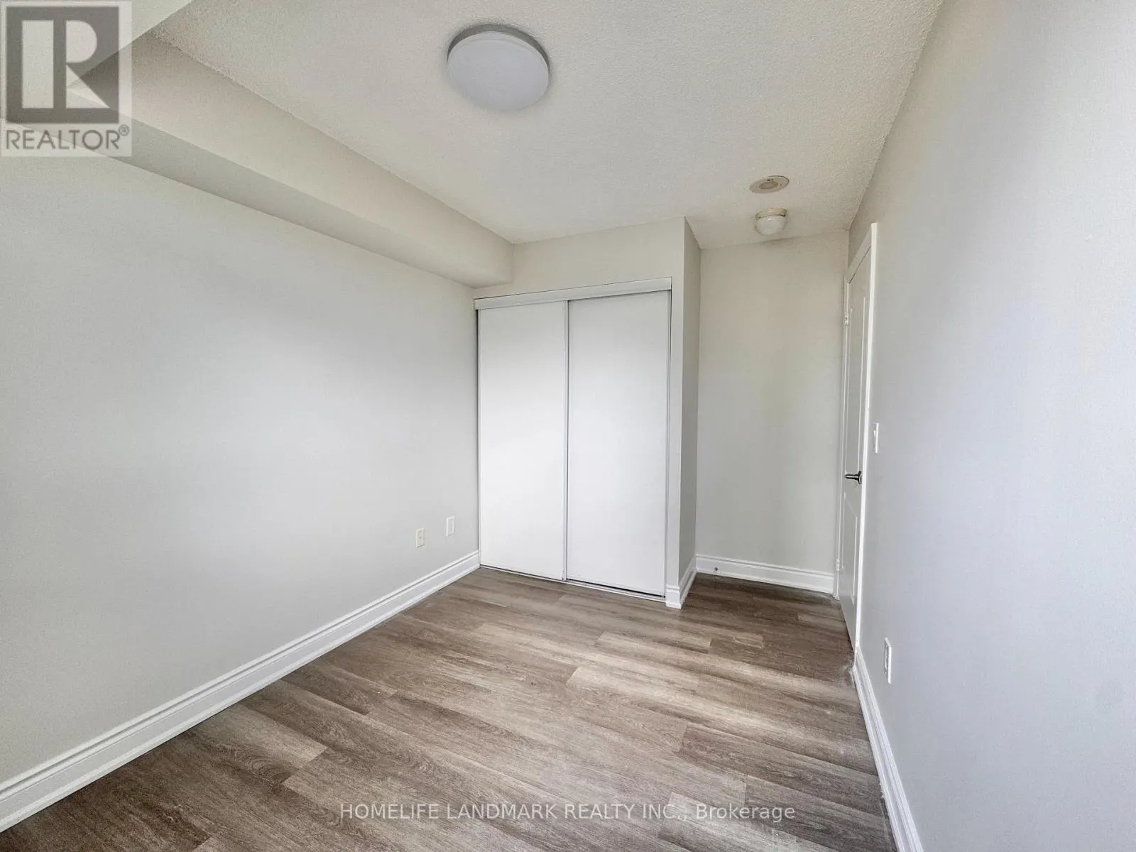 2302 - 60 BRIAN HARRISON WAY