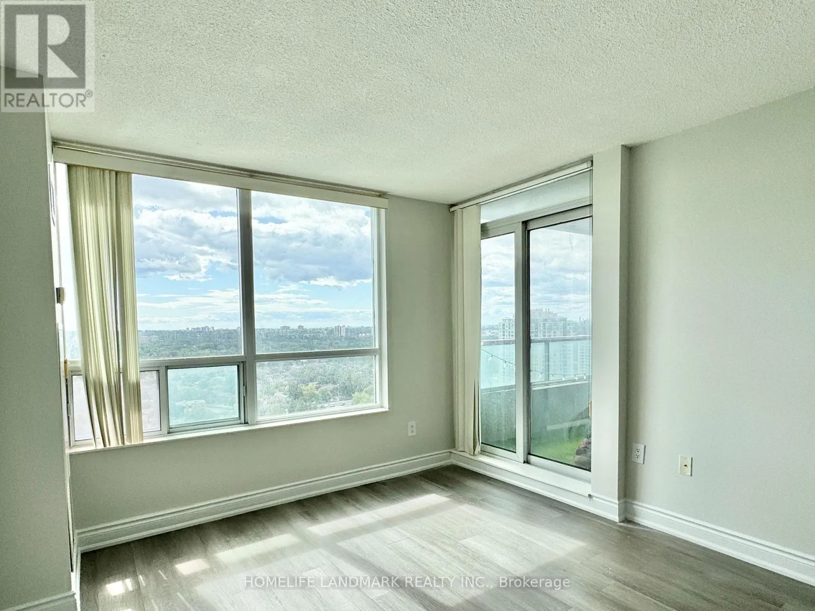 2302 - 60 BRIAN HARRISON WAY