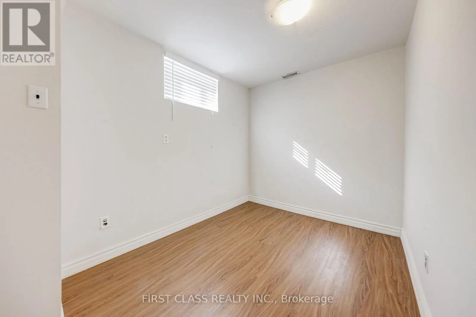 214 LINDEN AVENUE