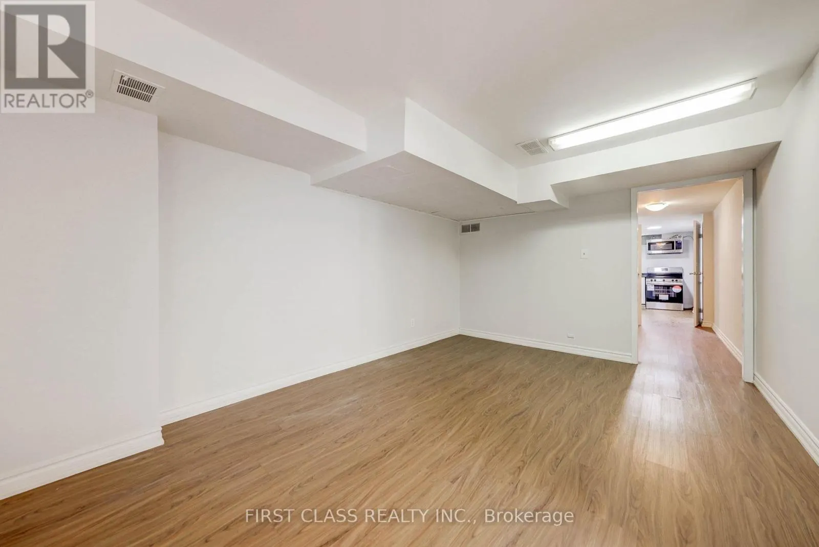 214 LINDEN AVENUE