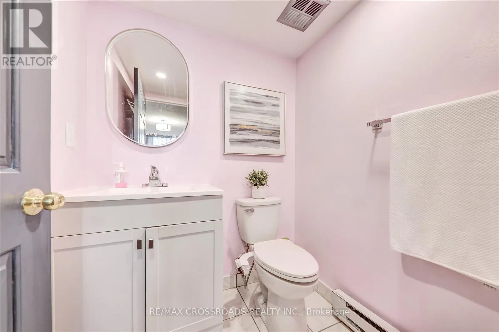 409 - 10 TAPSCOTT ROAD
