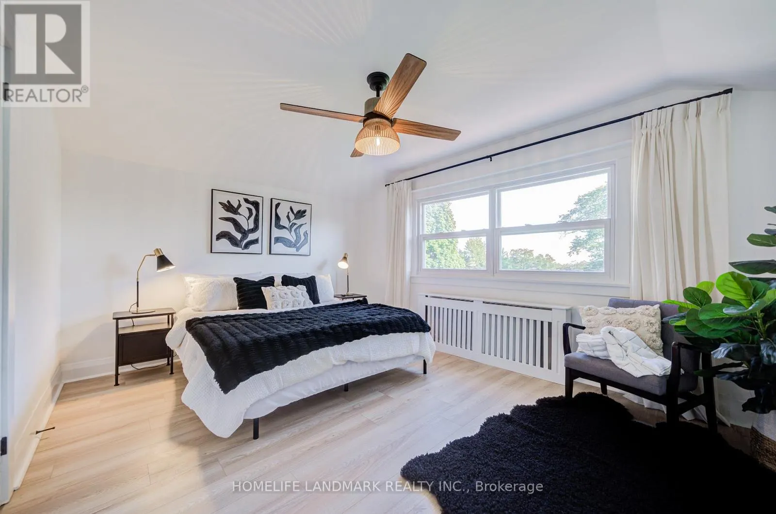 5 BEACHVIEW CRESCENT