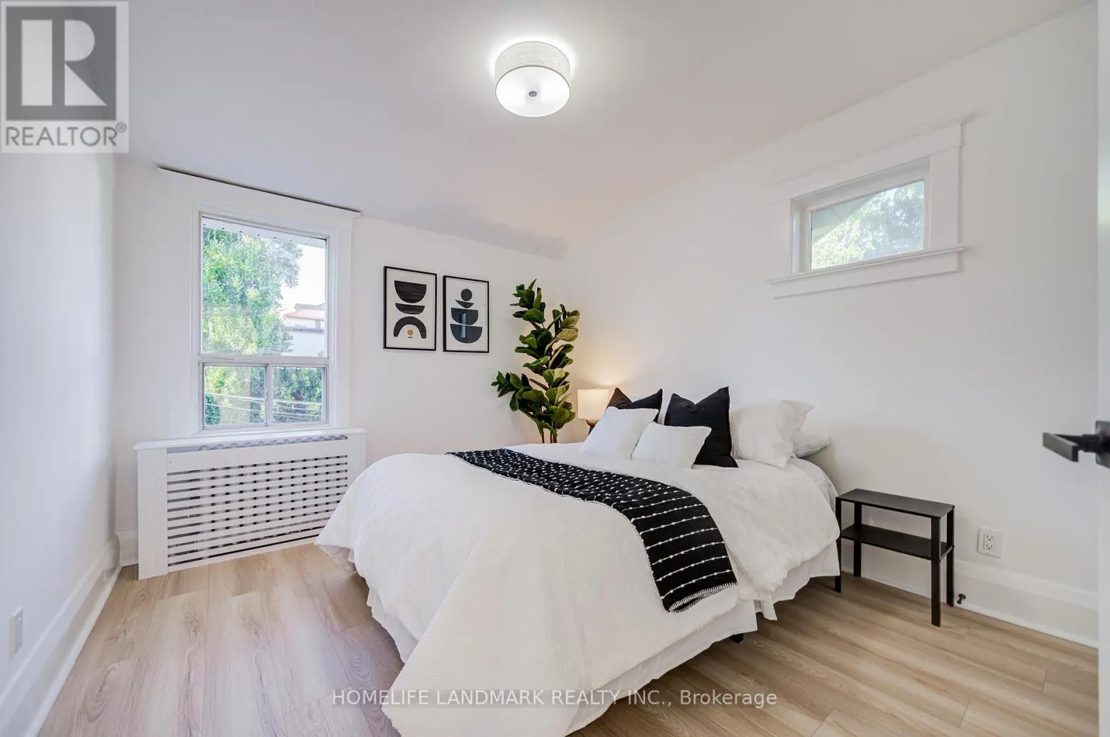 5 BEACHVIEW CRESCENT
