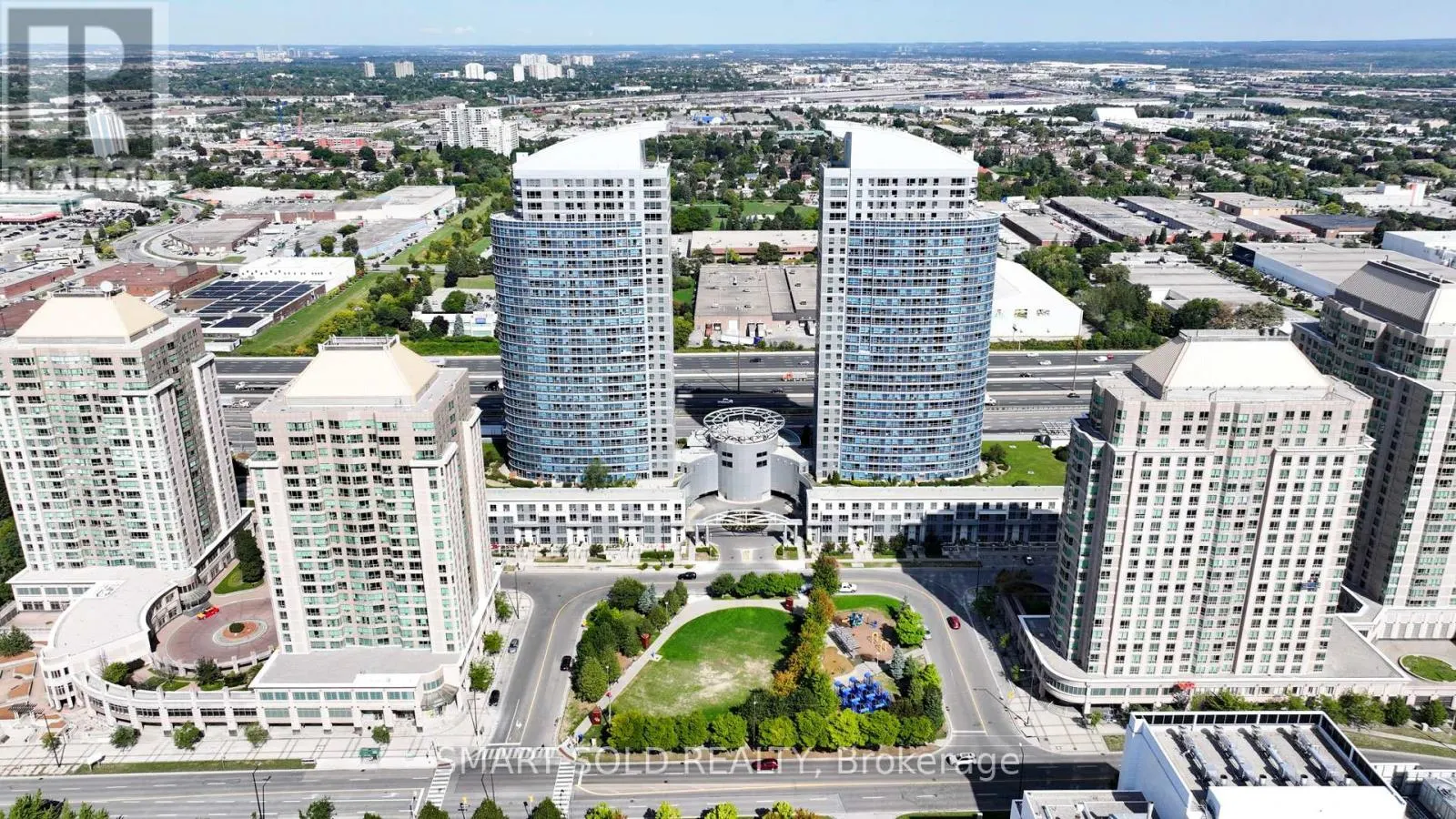 PH506 - 38 LEE CENTRE DRIVE