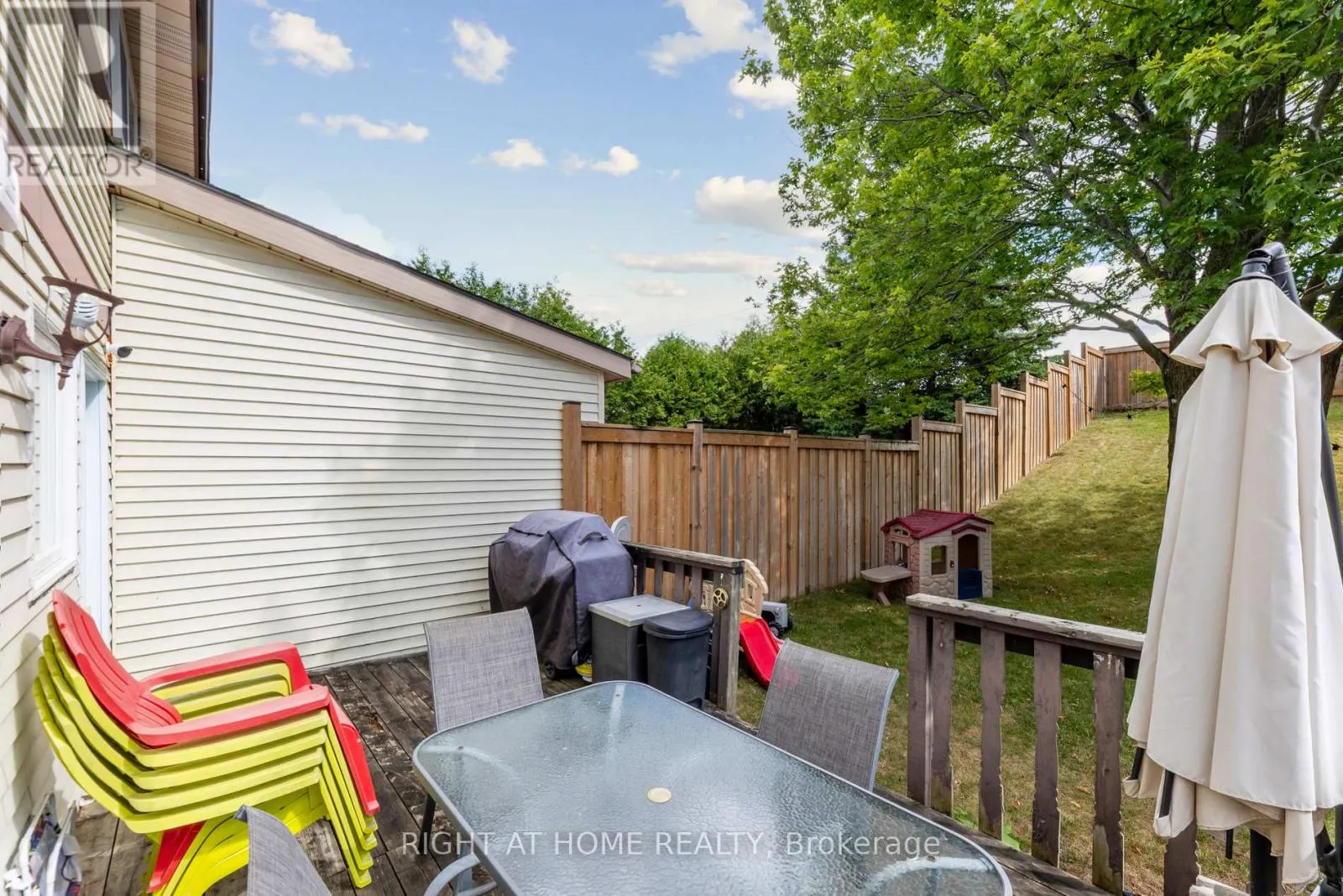 923 SOUTHRIDGE STREET