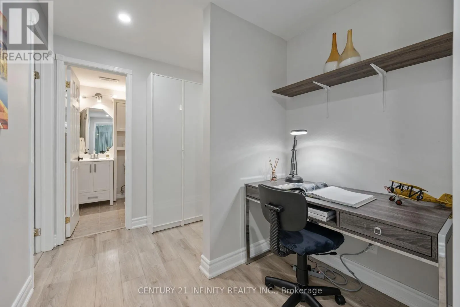 973 MOUNTVIEW COURT