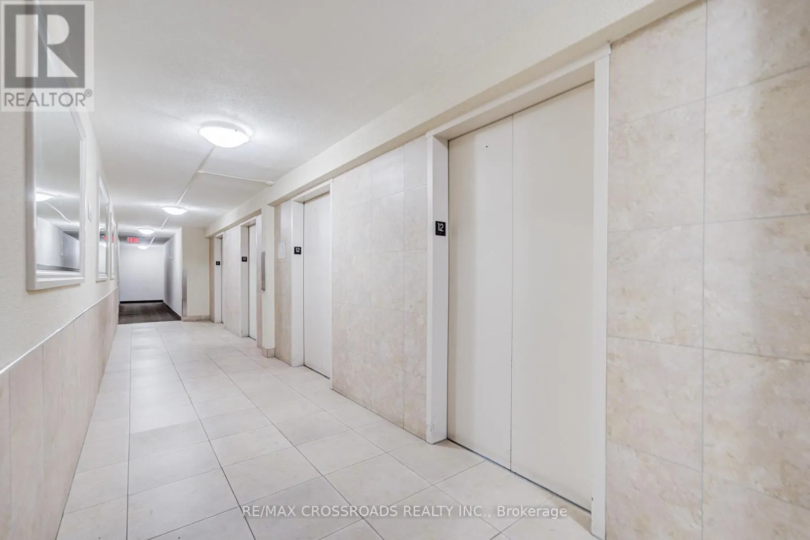 1202 - 5 MASSEY SQUARE