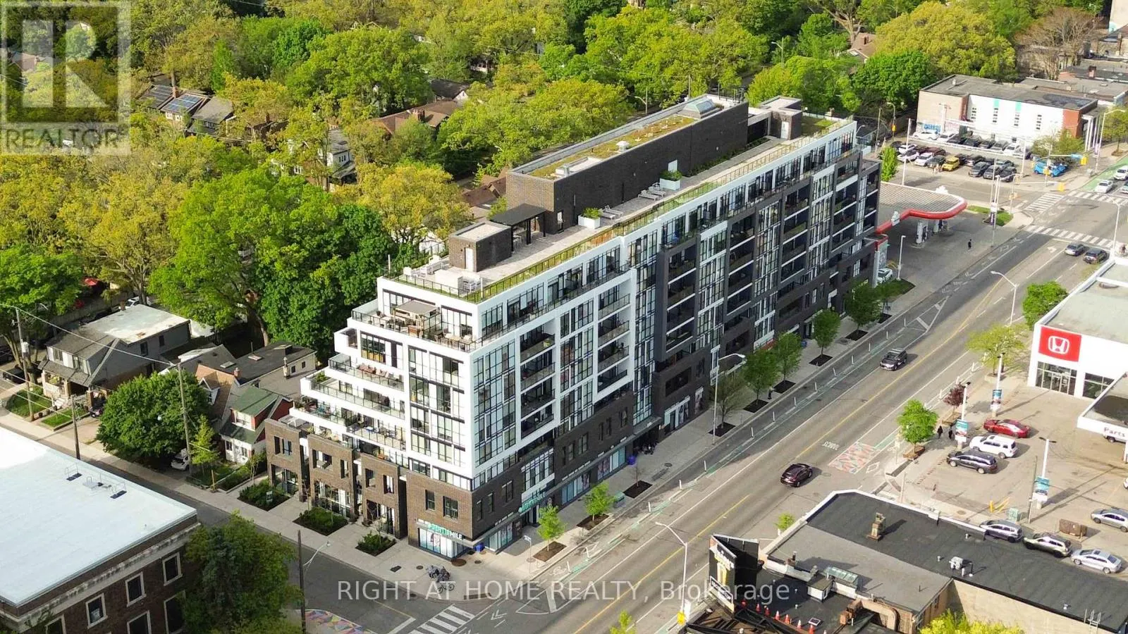 PH801 - 2301 DANFORTH AVENUE