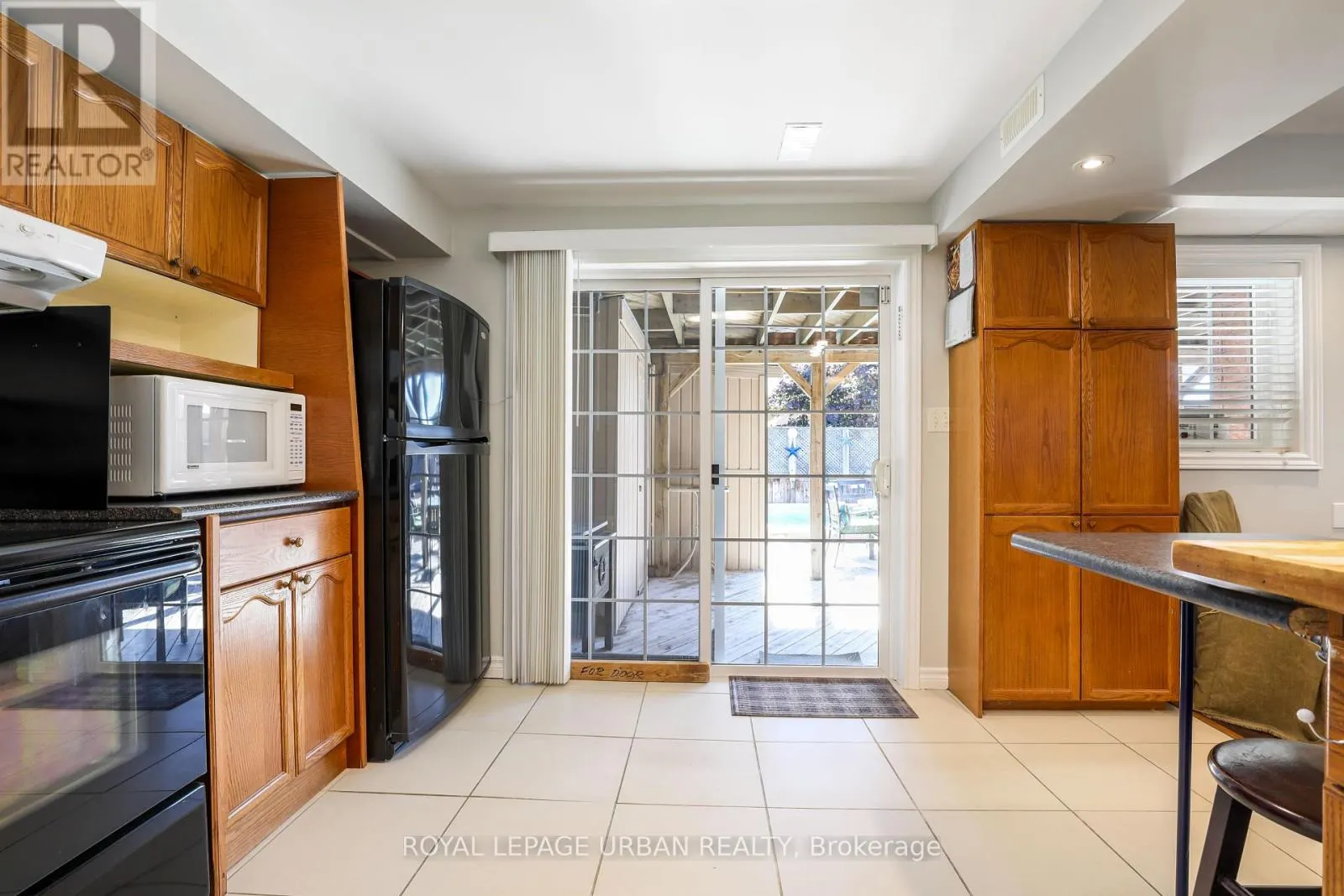 1081 KESWICK COURT