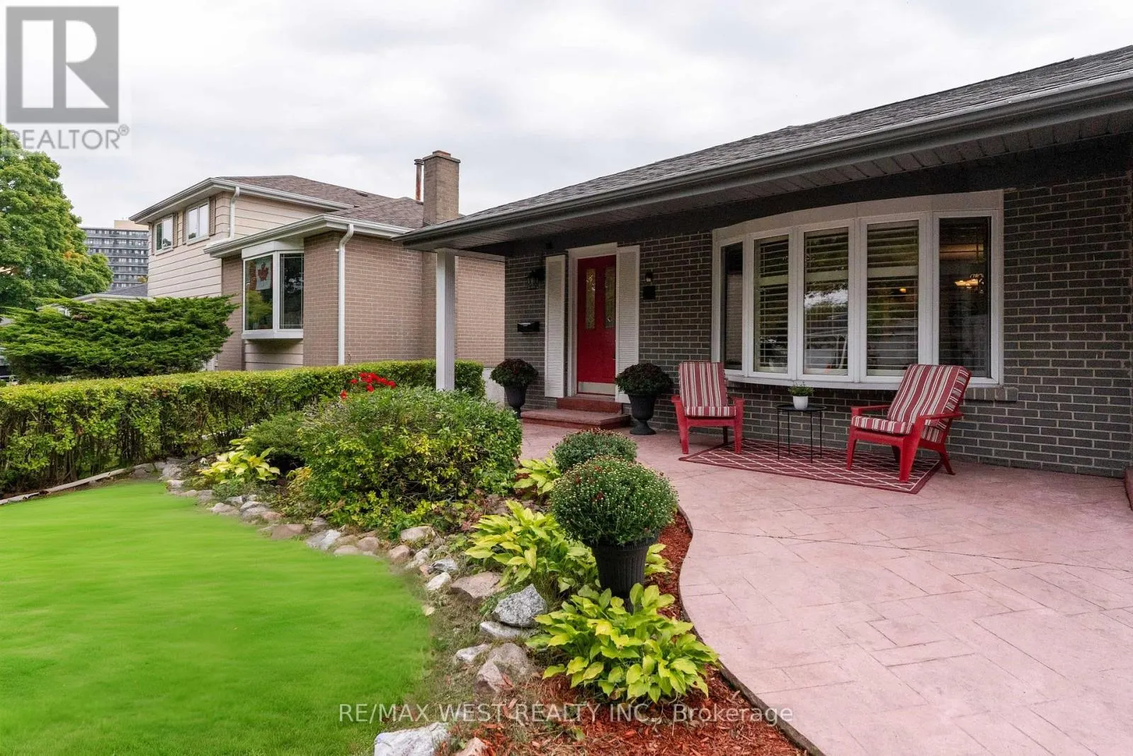 37 BLEDLOW MANOR DRIVE