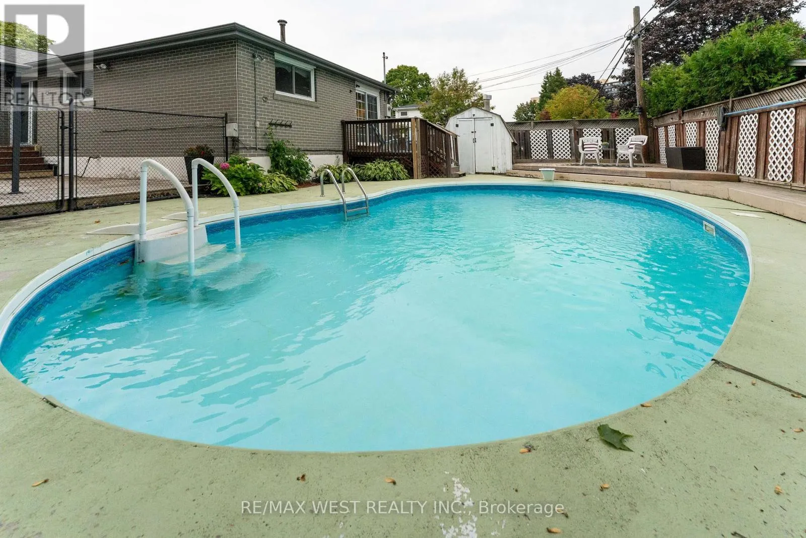 37 BLEDLOW MANOR DRIVE