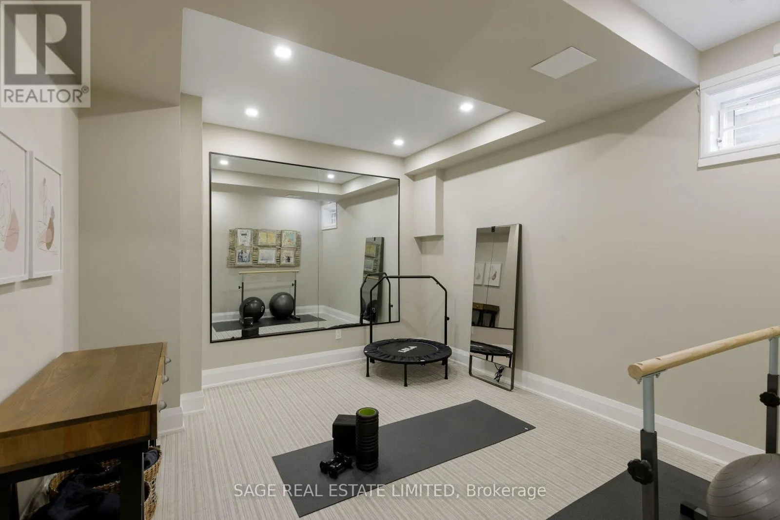 79 FISHLEIGH DRIVE
