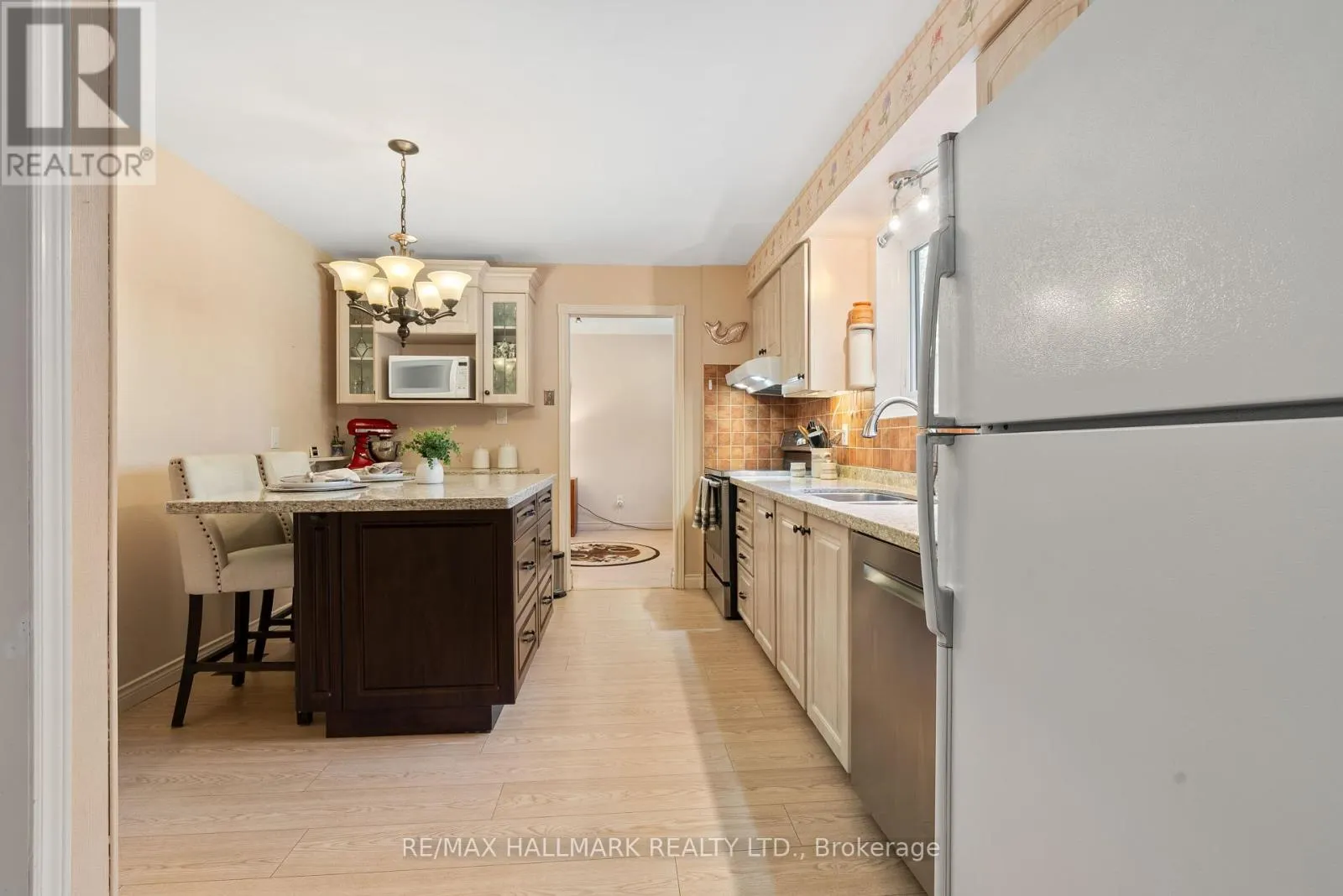 65 TUDOR GLEN CRESCENT