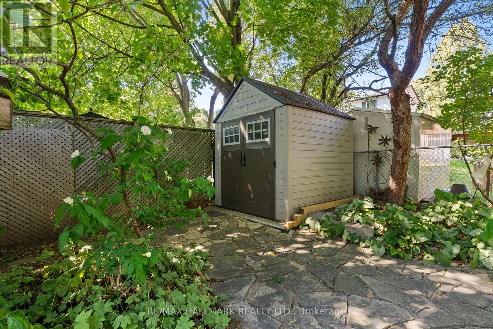 65 TUDOR GLEN CRESCENT
