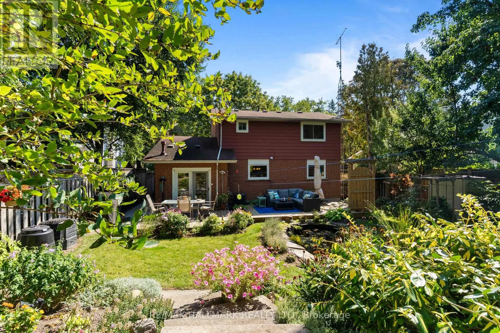 65 TUDOR GLEN CRESCENT