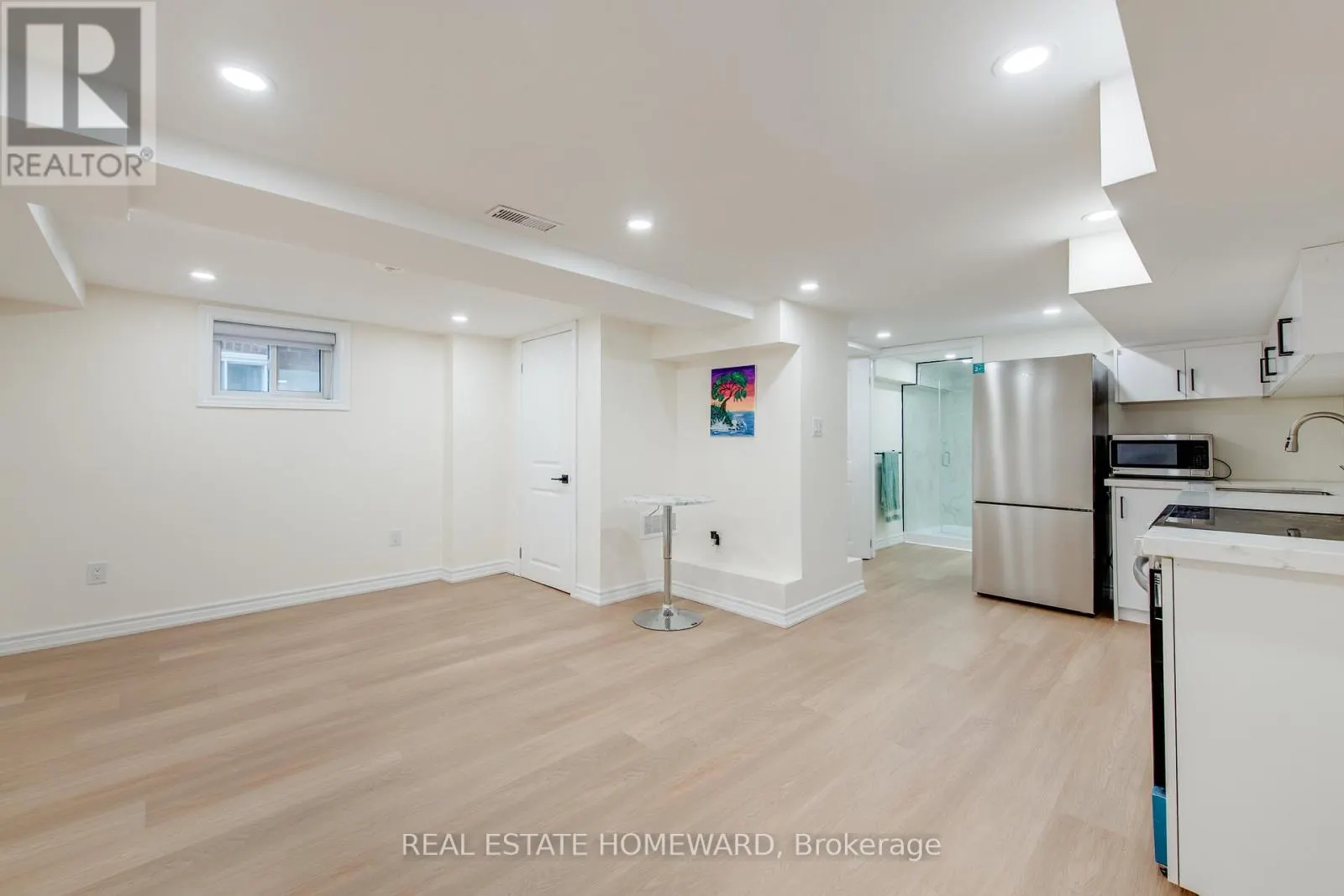353 VICTORIA PARK AVENUE