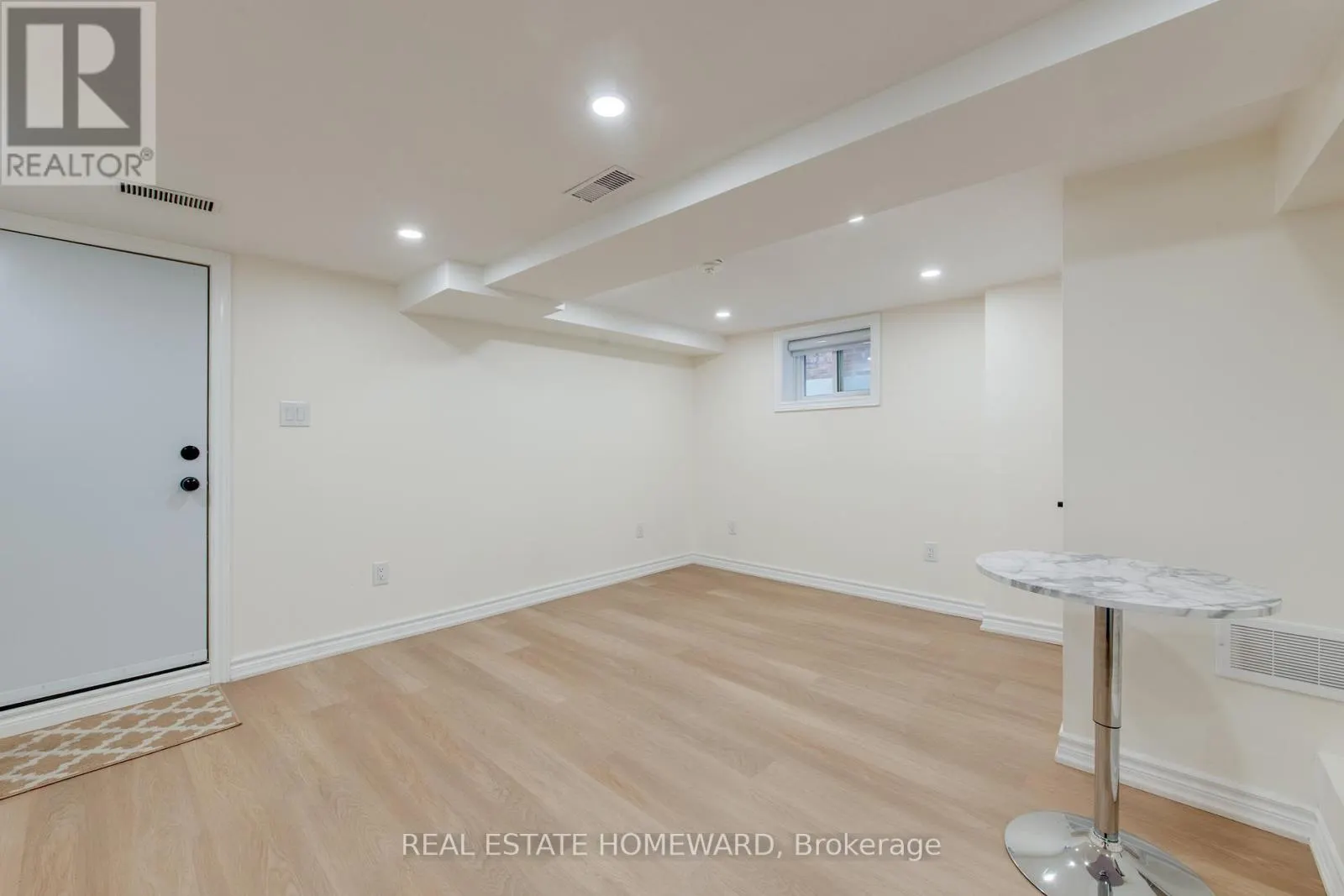 353 VICTORIA PARK AVENUE