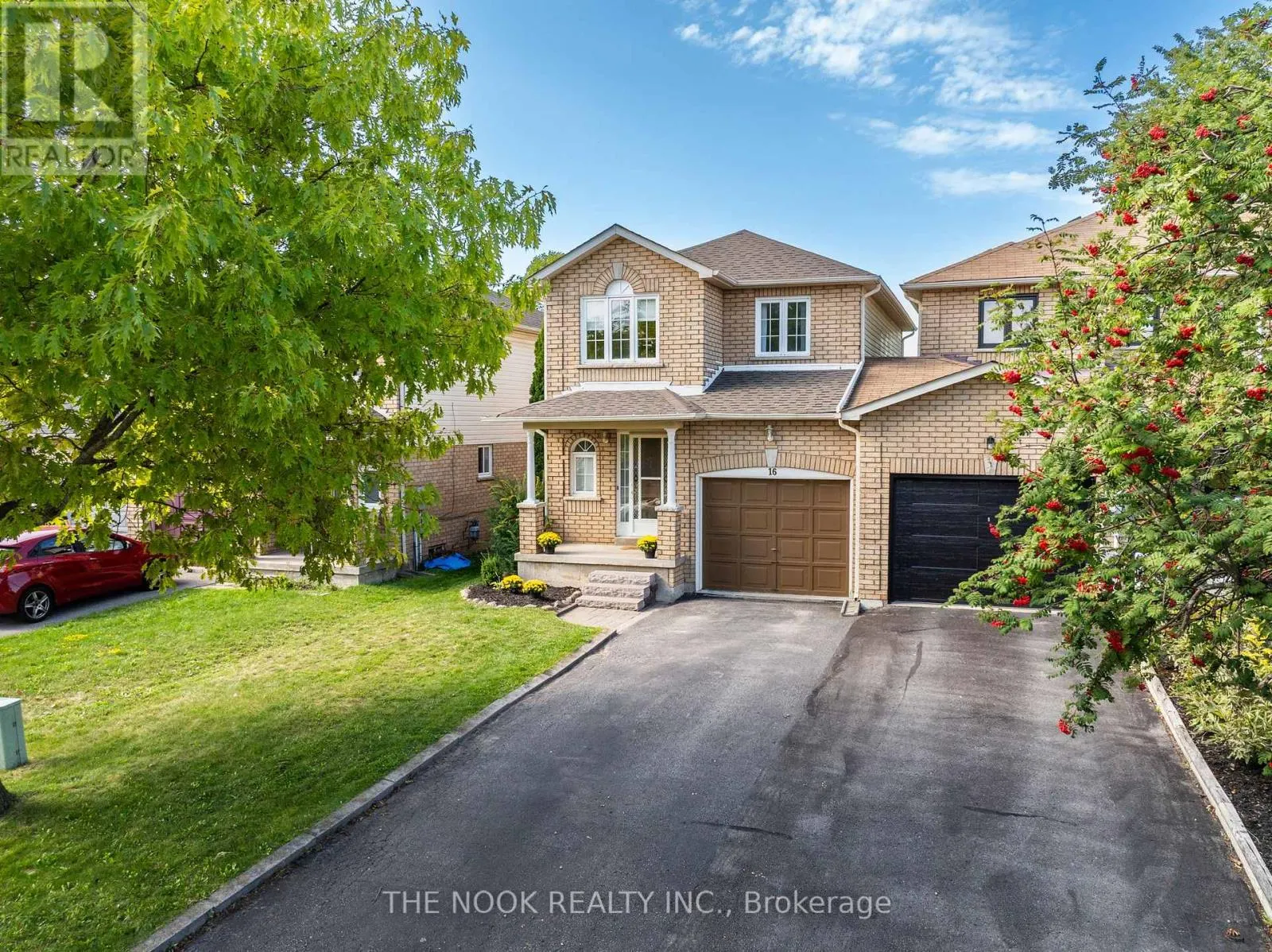 16 SOMERSCALES DRIVE