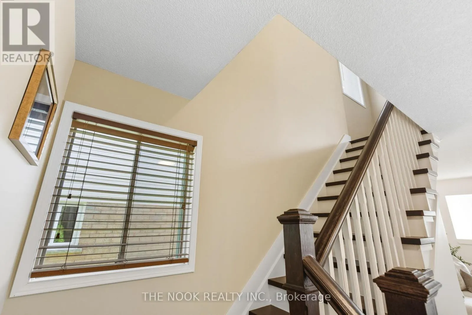 16 SOMERSCALES DRIVE