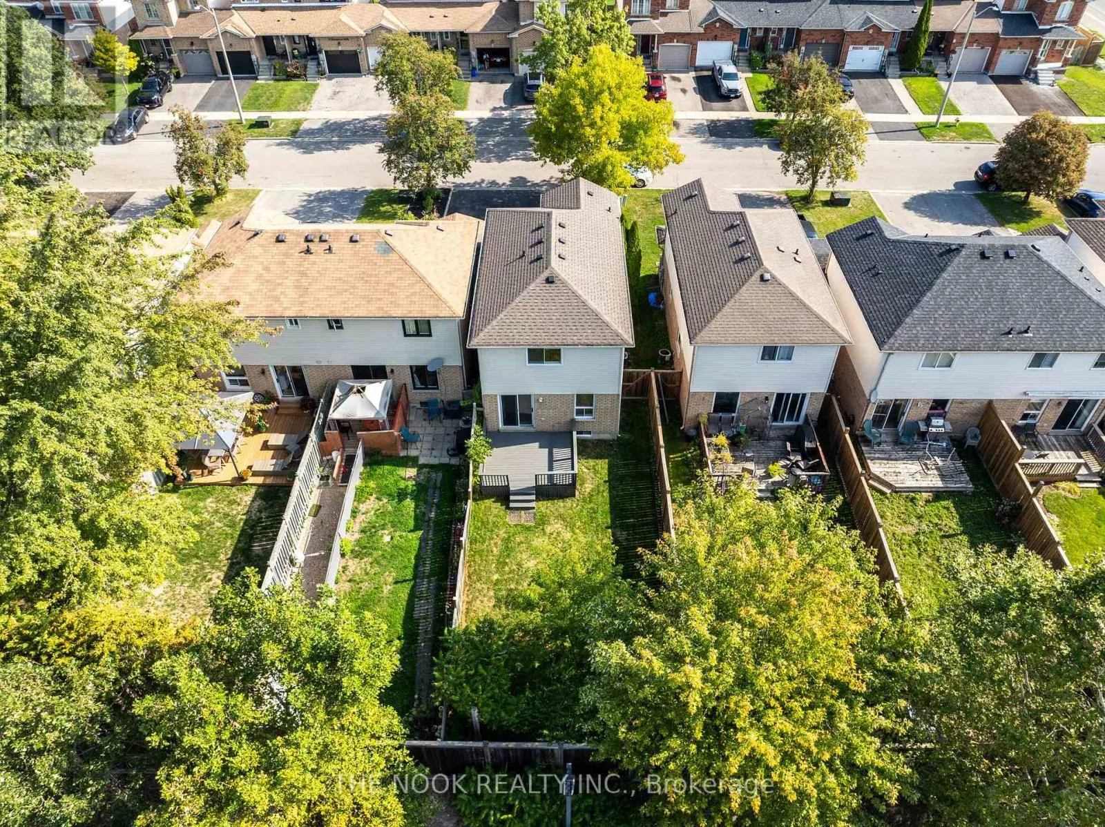 16 SOMERSCALES DRIVE