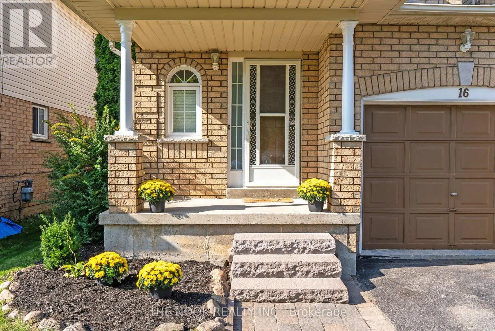 16 SOMERSCALES DRIVE