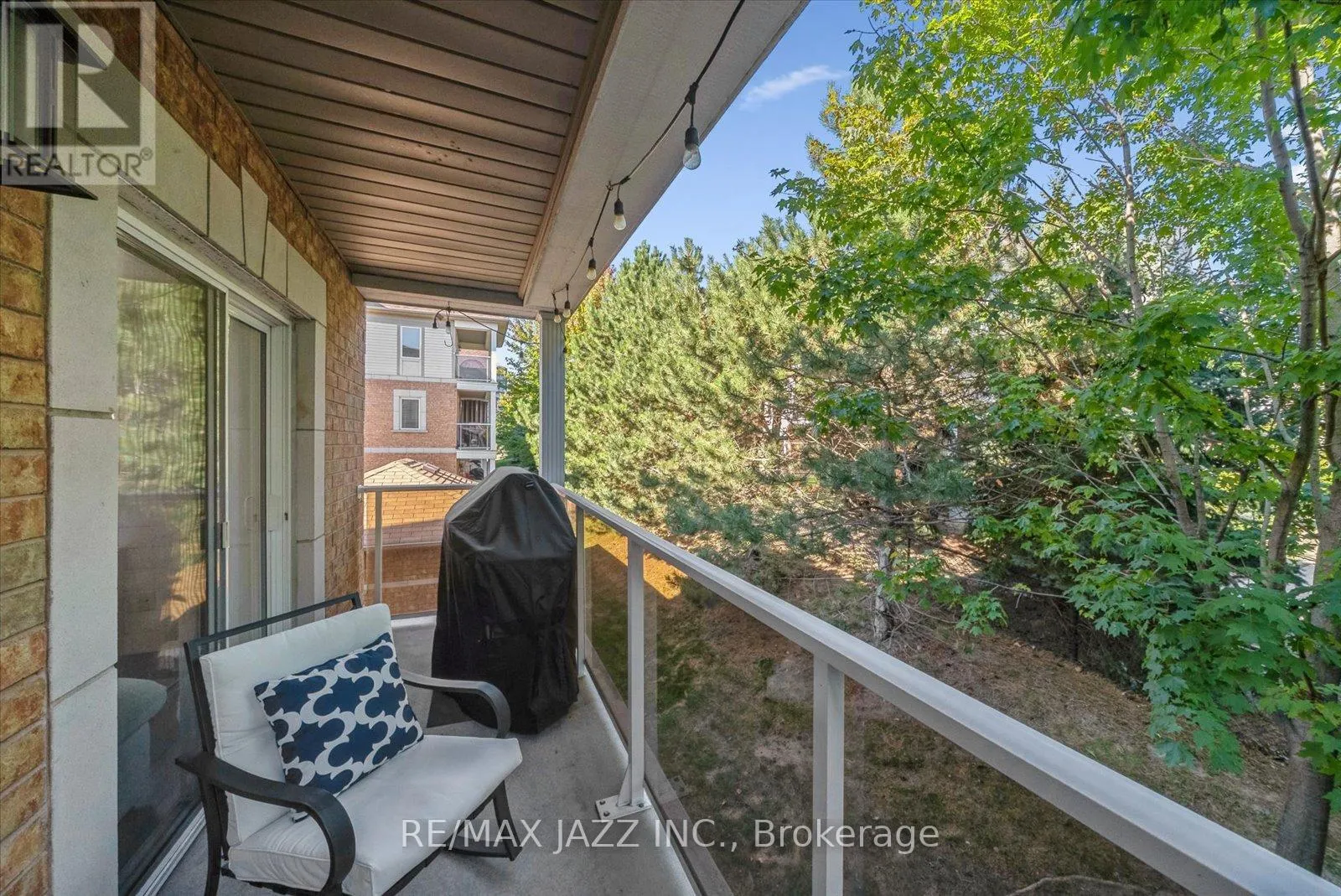 205 - 120 ASPEN SPRINGS DRIVE, #205