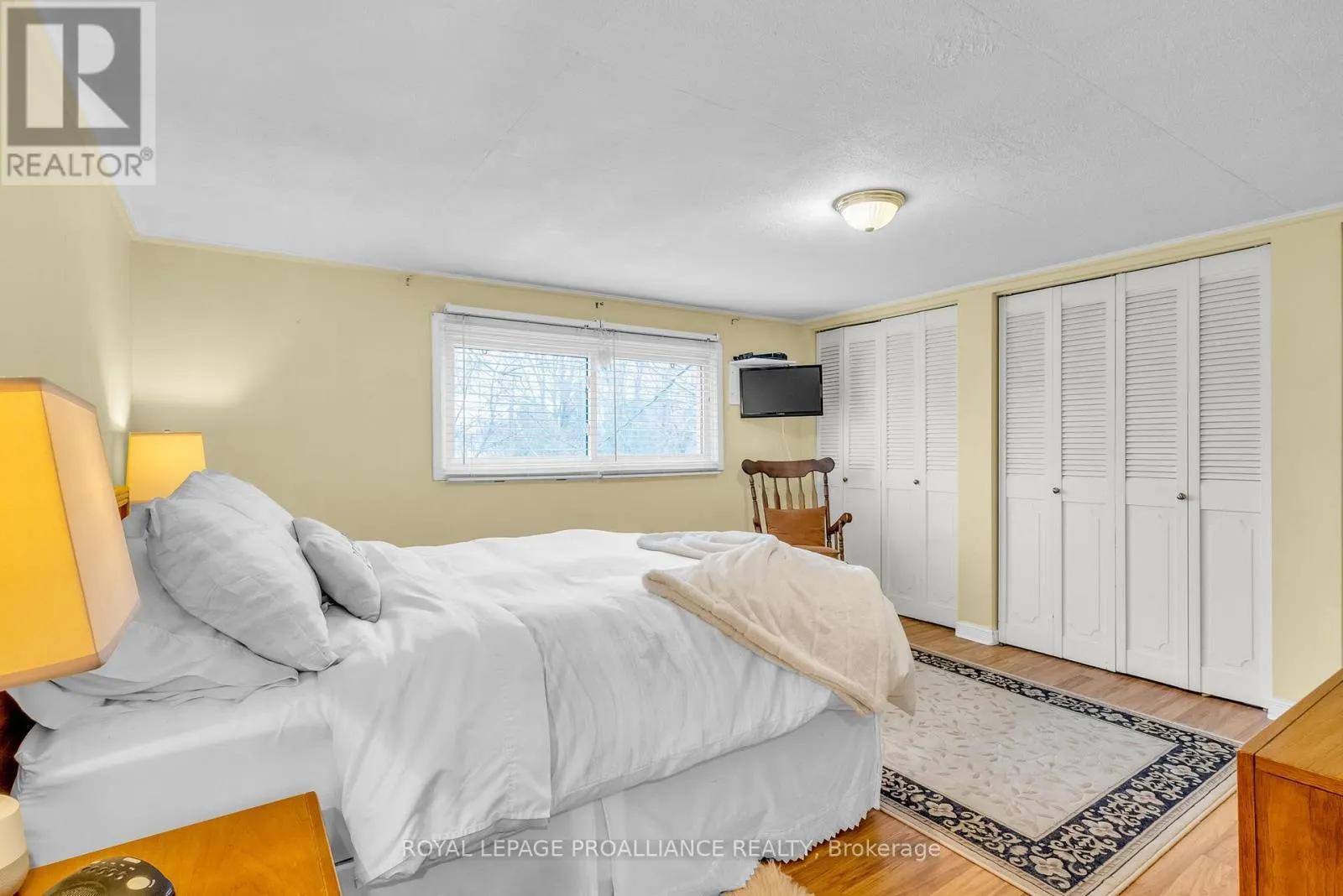 394 SUNSET BOULEVARD