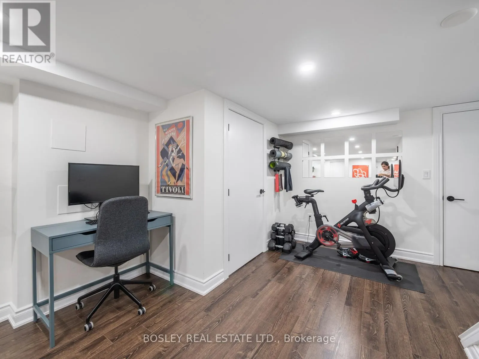 25 NEWMAN AVENUE