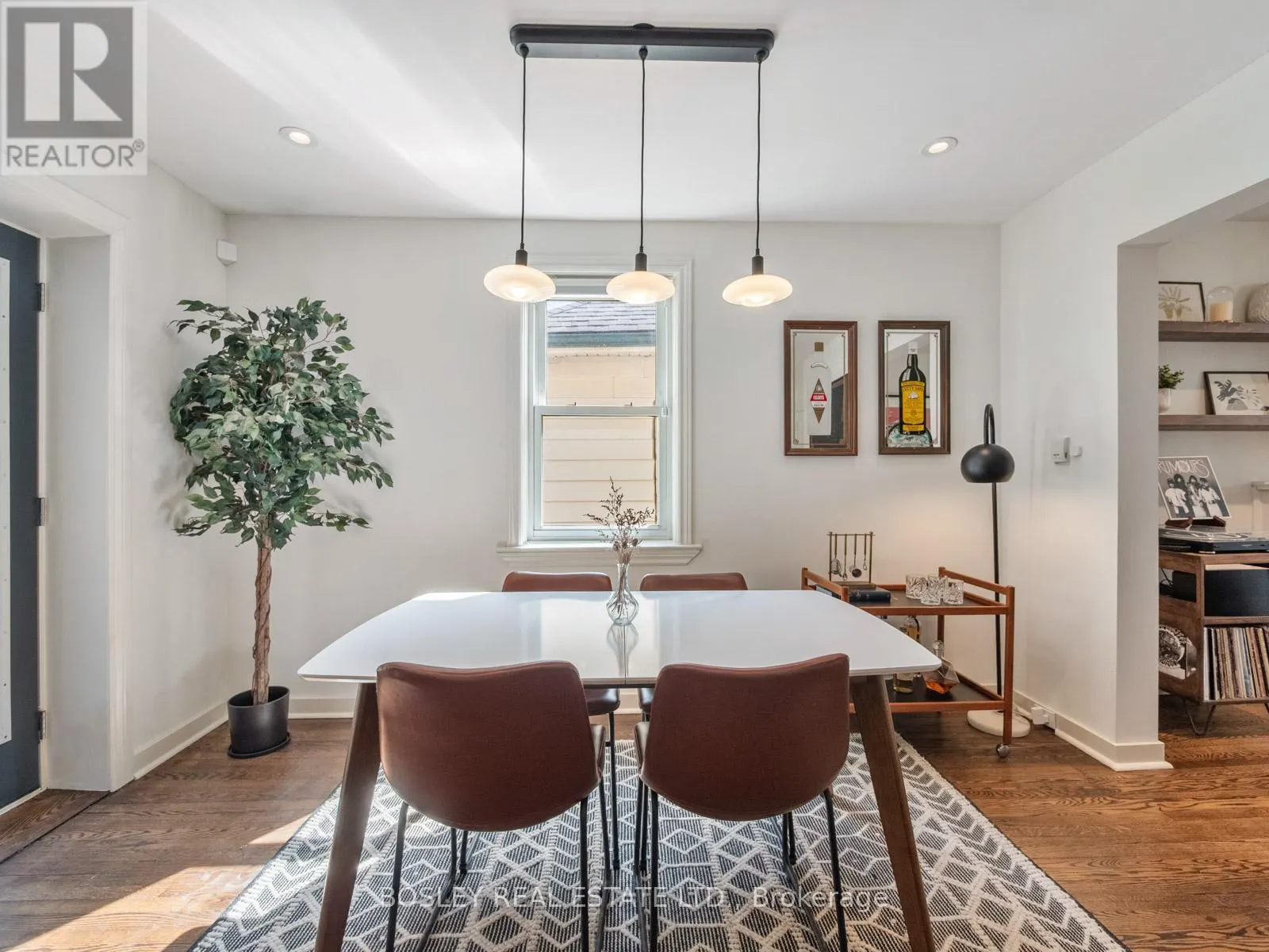 25 NEWMAN AVENUE