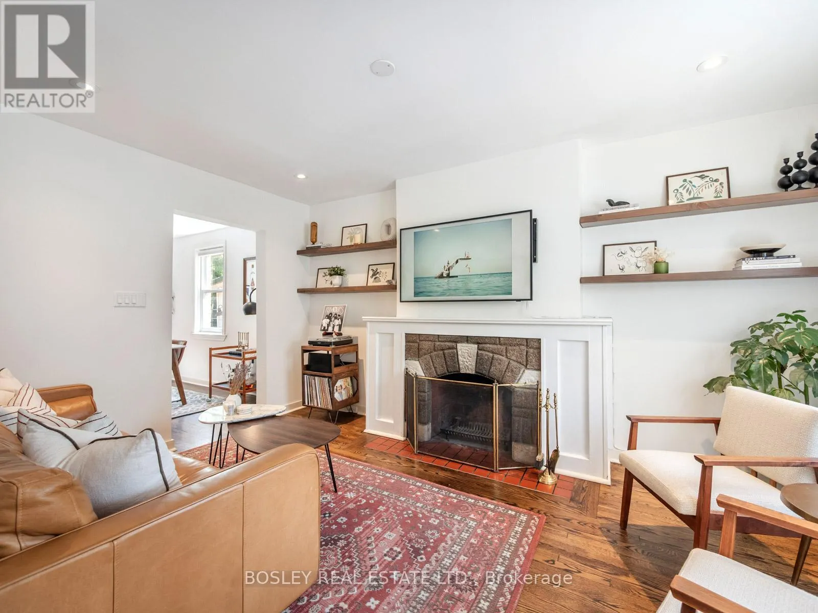 25 NEWMAN AVENUE