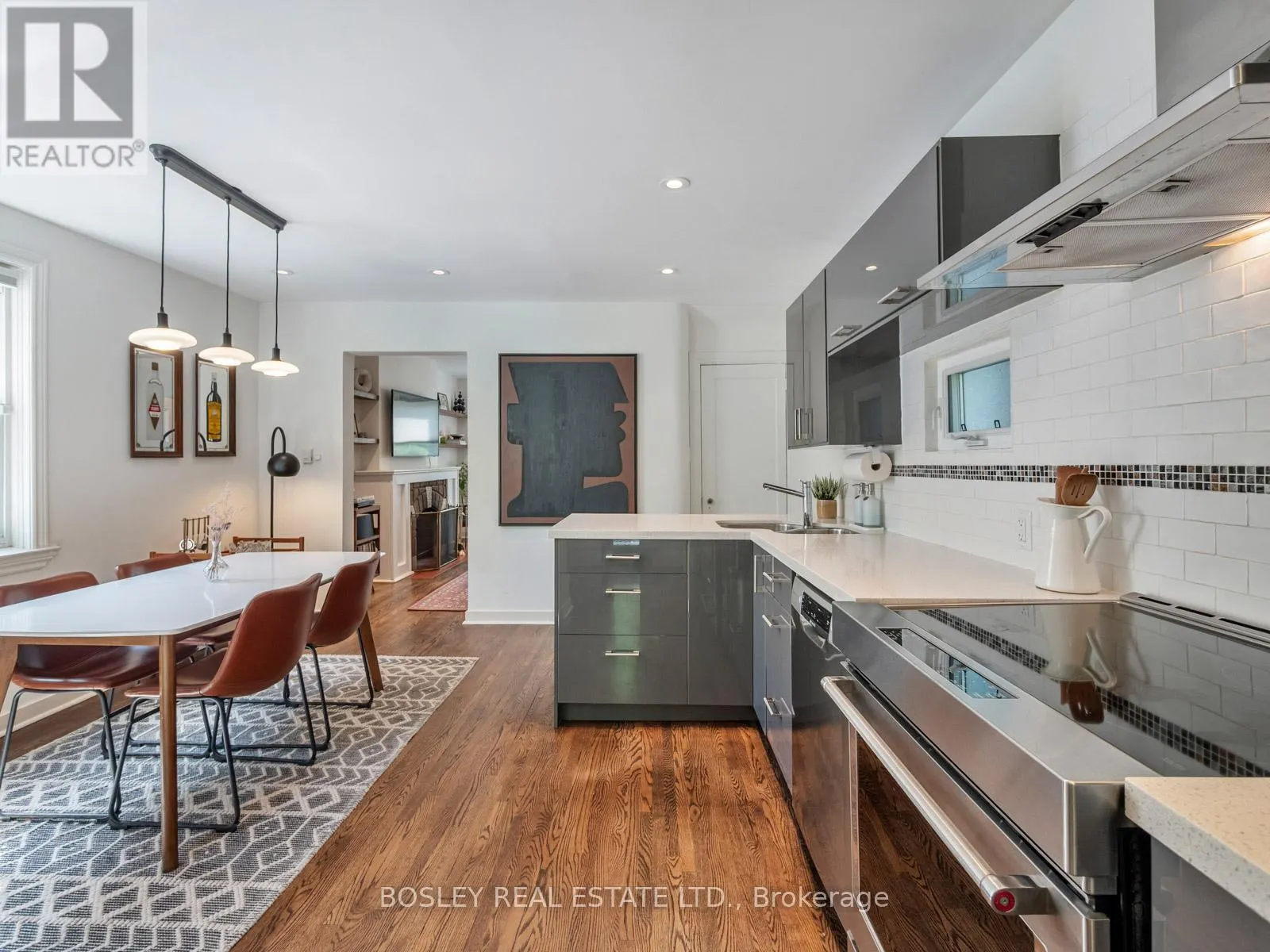 25 NEWMAN AVENUE
