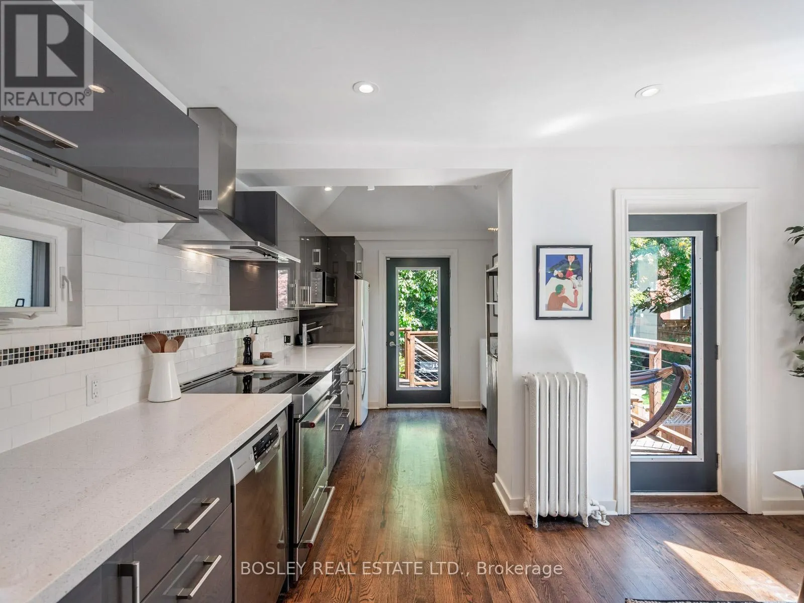 25 NEWMAN AVENUE