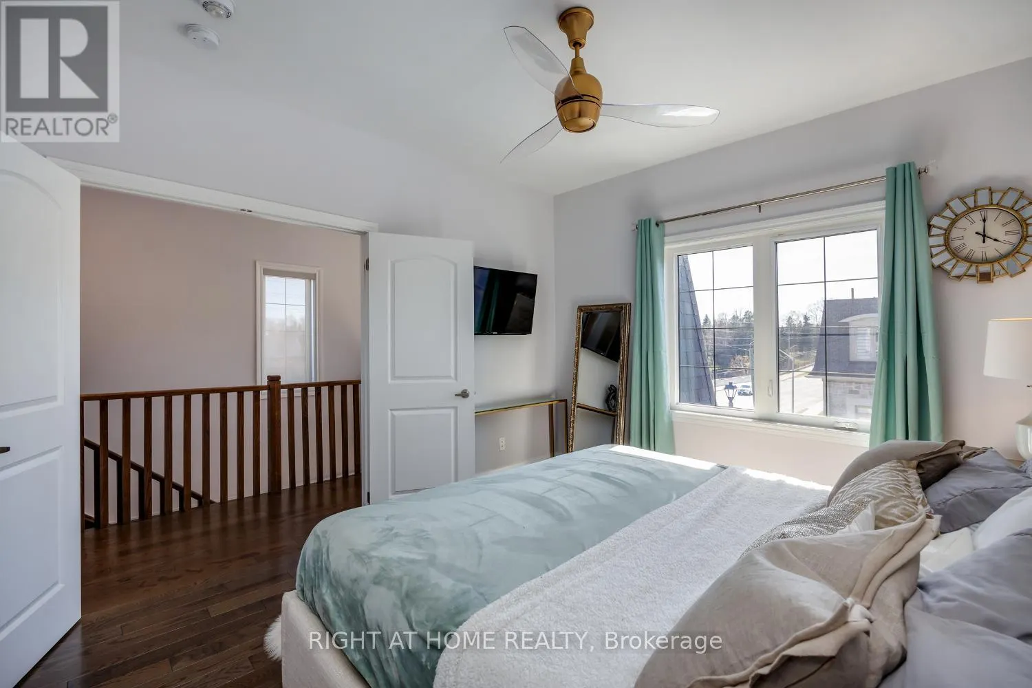 14 SEAGRAVE LANE