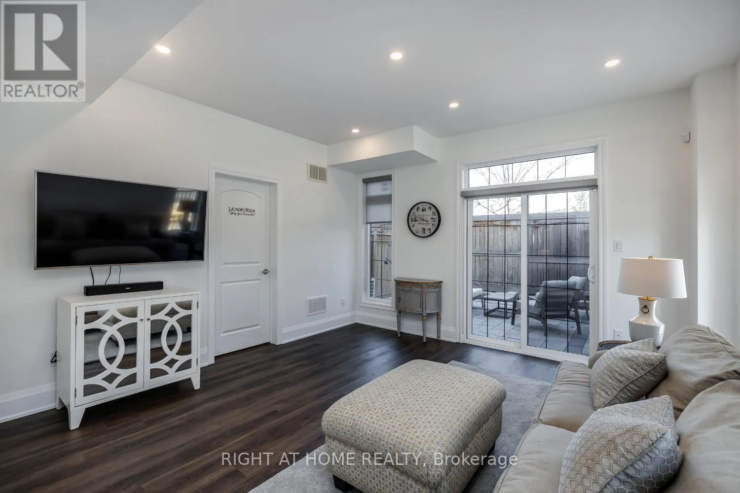 14 SEAGRAVE LANE