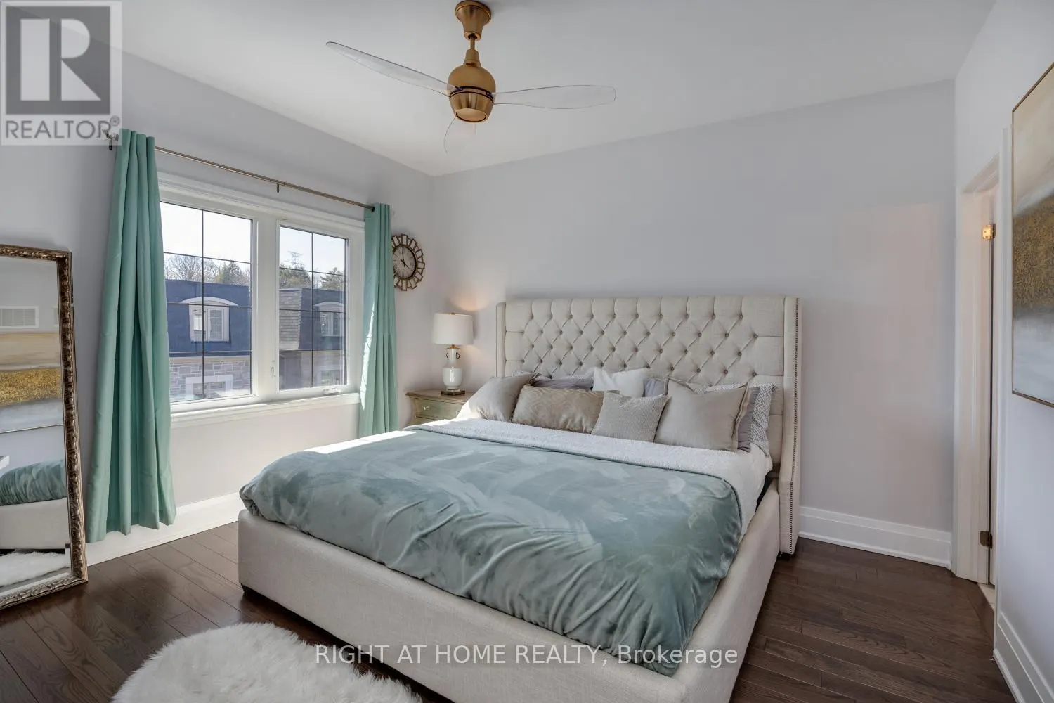 14 SEAGRAVE LANE